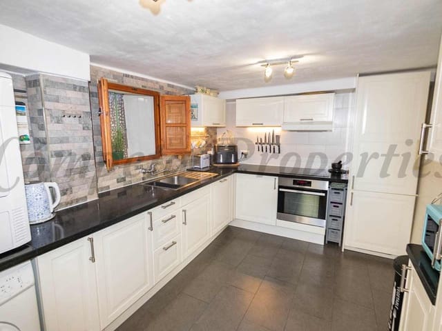 Image No.7-2 Bed Townhouse for sale