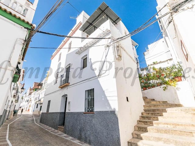 Image No.1-3 Bed Townhouse for sale