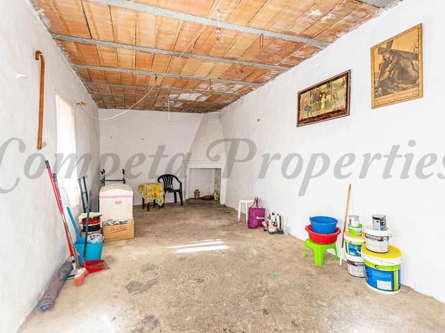 Image No.13-3 Bed Townhouse for sale