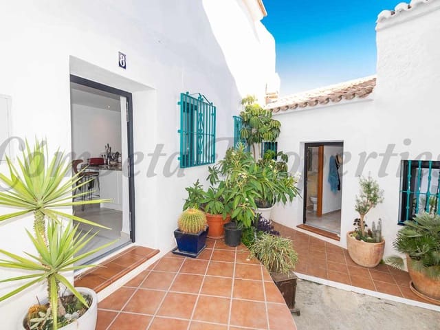 Image No.1-2 Bed Townhouse for sale