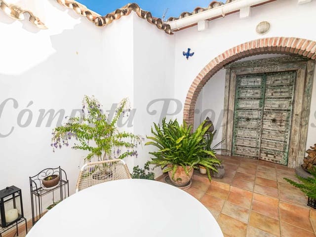 Image No.11-2 Bed Townhouse for sale