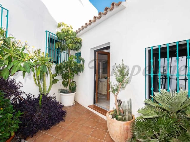 Image No.14-2 Bed Townhouse for sale