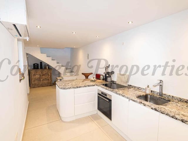 Image No.6-2 Bed Townhouse for sale