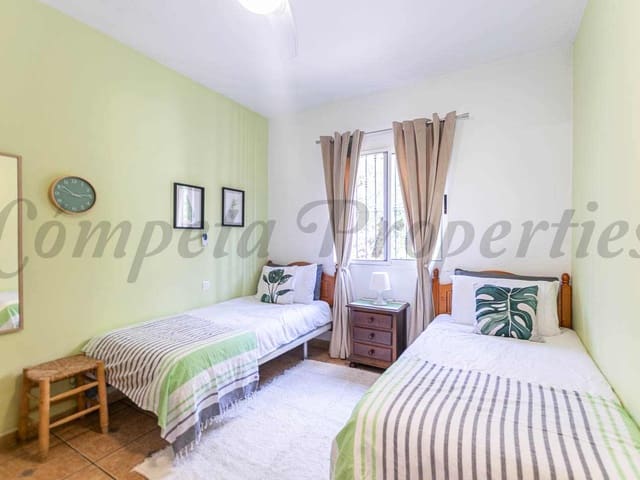 Image No.13-3 Bed Villa for sale