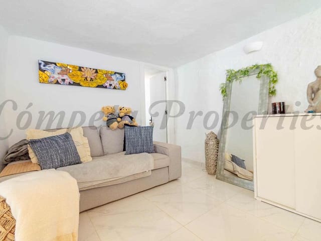 Image No.4-2 Bed Villa for sale