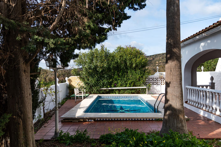 Image No.1-3 Bed Villa for sale