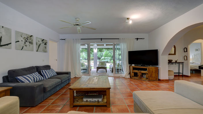 Image No.27-3 Bed Finca for sale