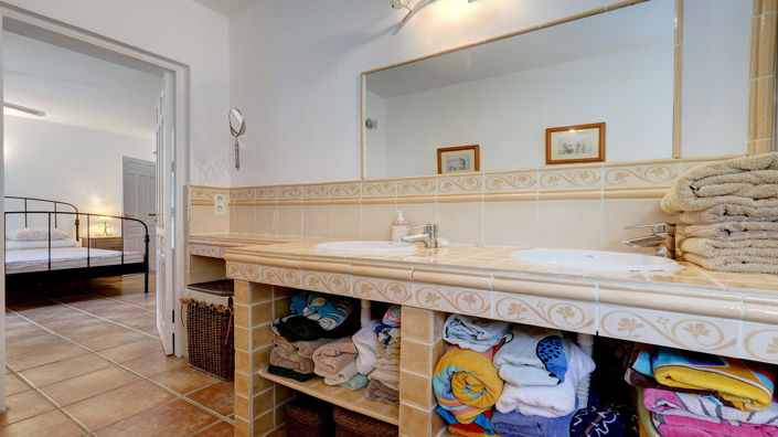 Image No.46-3 Bed Finca for sale