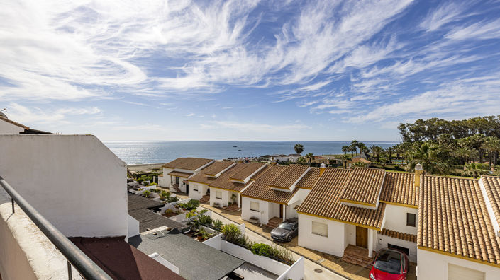 Image No.19-4 Bed Townhouse for sale