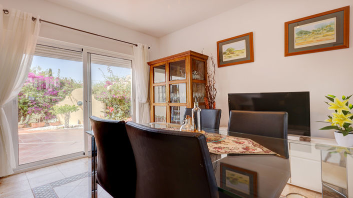 Image No.10-5 Bed Villa for sale