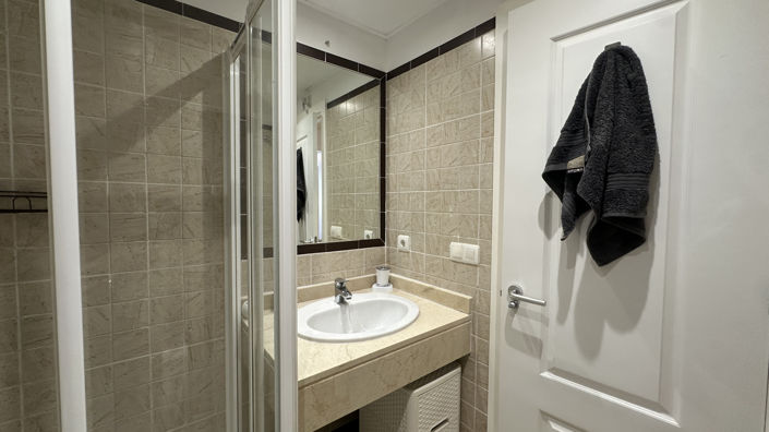 Image No.12-2 Bed Apartment for sale