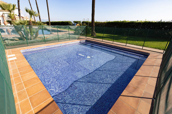 Image No.24-3 Bed Property for sale