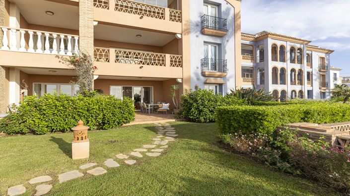 Image No.26-3 Bed Property for sale