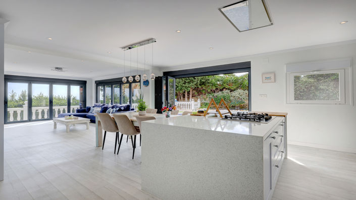 Image No.15-4 Bed Bungalow for sale