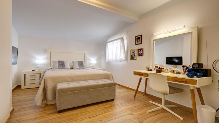 Image No.10-2 Bed House for sale