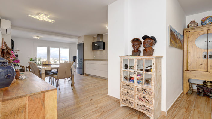 Image No.9-2 Bed House for sale