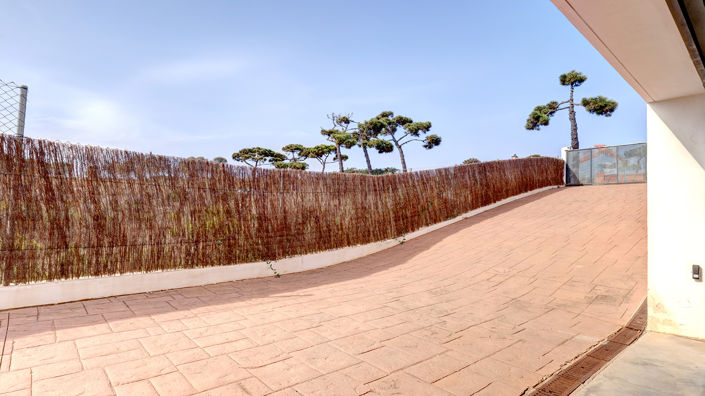 Image No.26-4 Bed Villa for sale