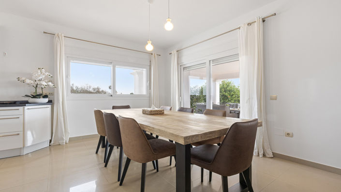 Image No.8-4 Bed Villa for sale