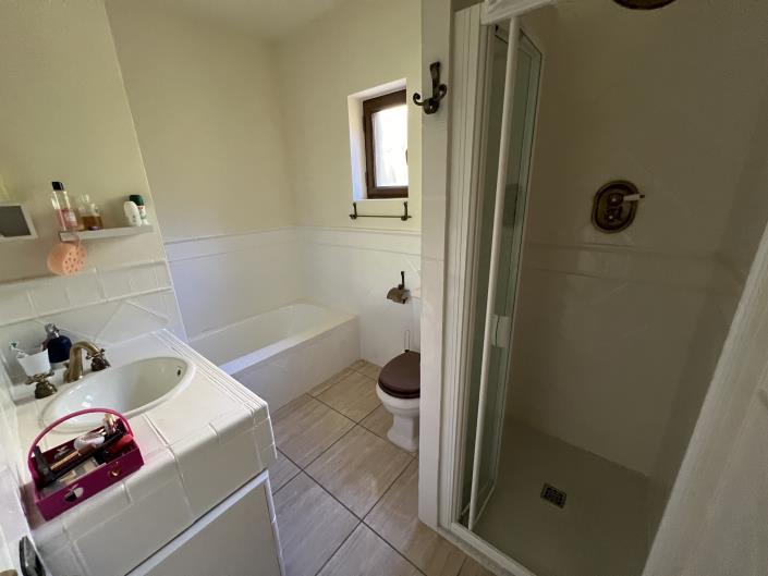 Image No.10-4 Bed Villa / Detached for sale