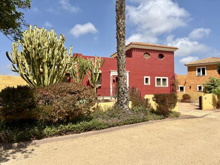 Image No.25-6 Bed Villa for sale