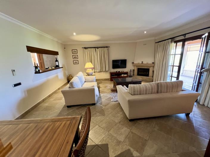 Image No.3-6 Bed Villa for sale