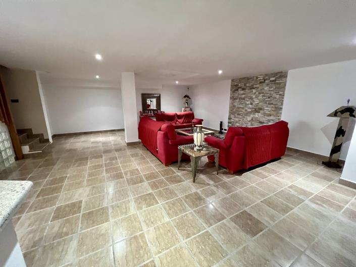 Image No.30-6 Bed Villa for sale