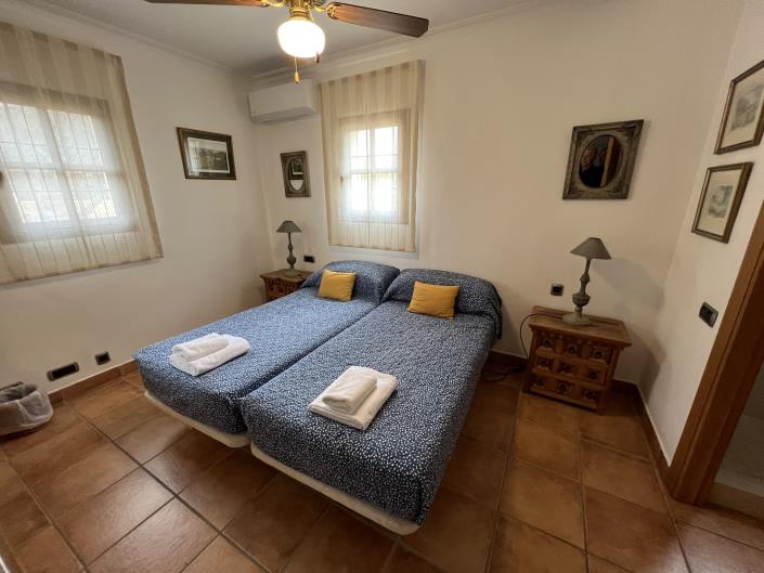 Image No.8-4 Bed Villa for sale