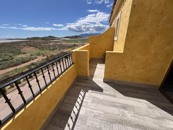 Image No.18-3 Bed Townhouse for sale