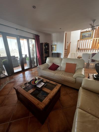 Image No.12-4 Bed Villa / Detached for sale