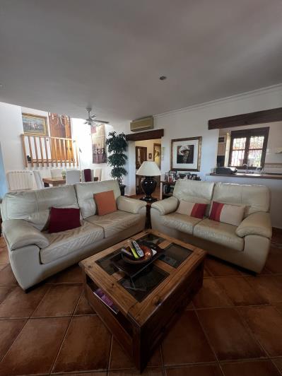 Image No.13-4 Bed Villa / Detached for sale