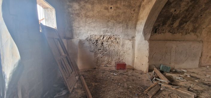 Image No.12-1 Bed Property for sale