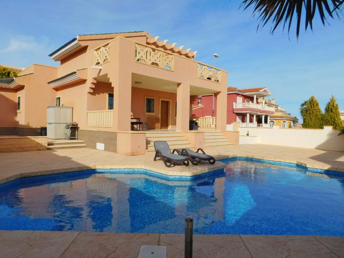 Image No.40-4 Bed Villa for sale