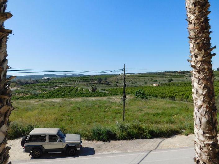 Image No.25-2 Bed Townhouse for sale