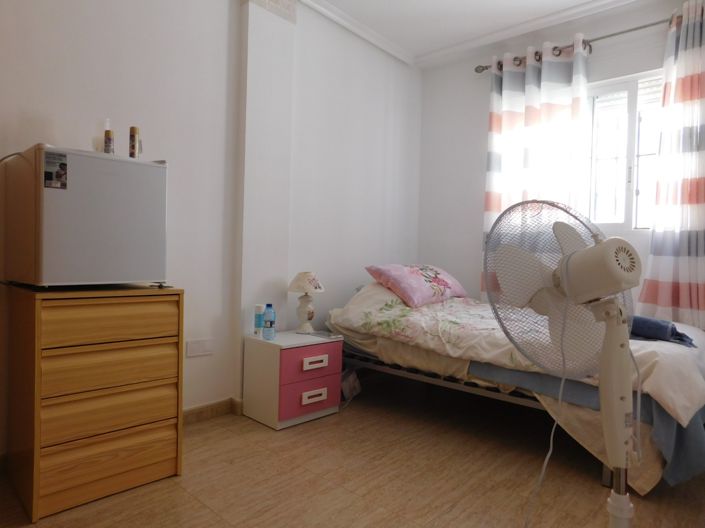 Image No.27-2 Bed Townhouse for sale