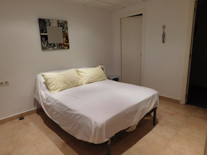 Image No.34-2 Bed Townhouse for sale