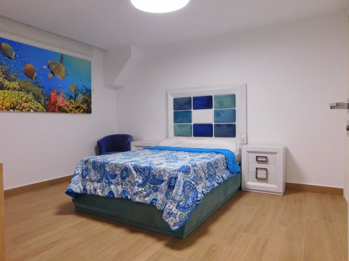 Image No.62-5 Bed Villa for sale