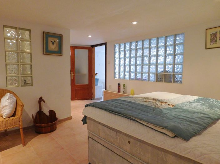 Image No.37-3 Bed Villa for sale