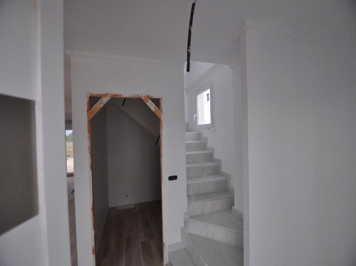 Image No.21-3 Bed Villa for sale