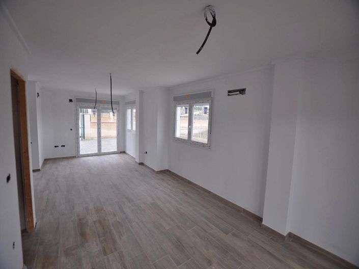 Image No.24-3 Bed Villa for sale