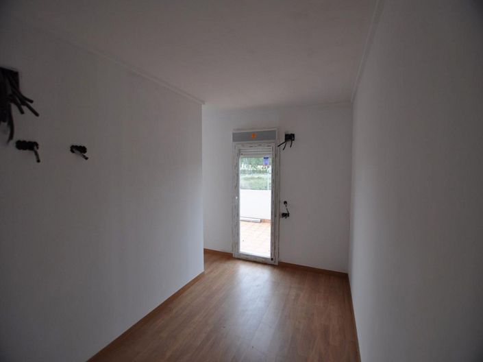 Image No.30-3 Bed Villa for sale