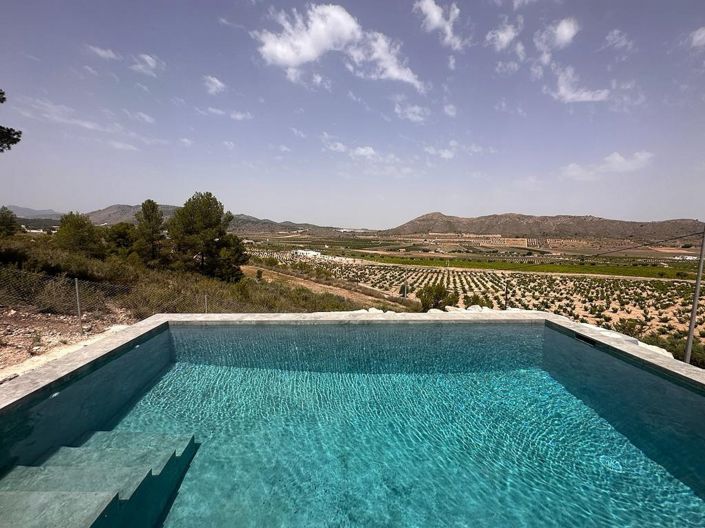 Image No.4-3 Bed Villa for sale