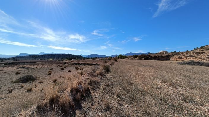 Image No.40-3 Bed Villa for sale