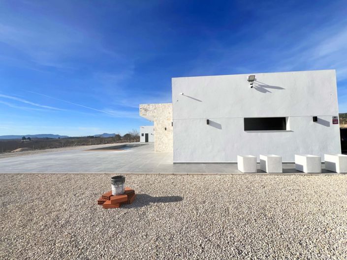 Image No.10-3 Bed Villa for sale