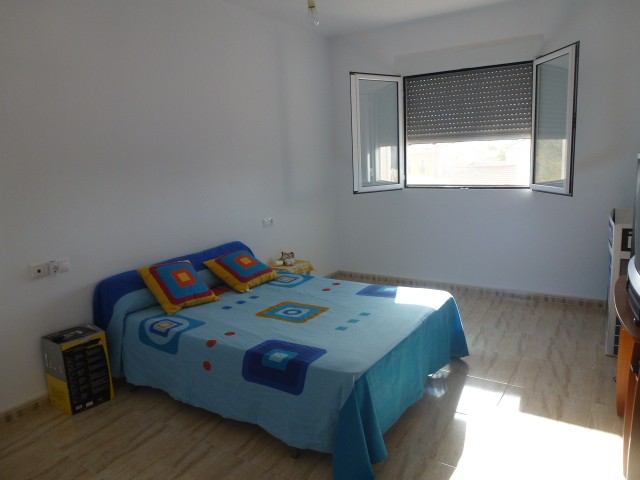 Image No.5-3 Bed Townhouse for sale