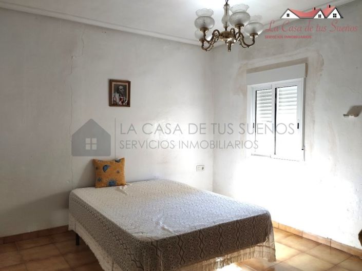 Image No.15-5 Bed Country House for sale