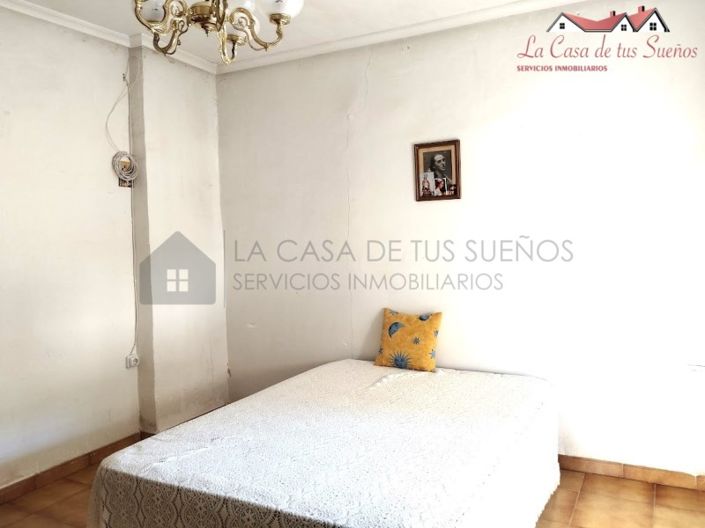 Image No.16-5 Bed Country House for sale