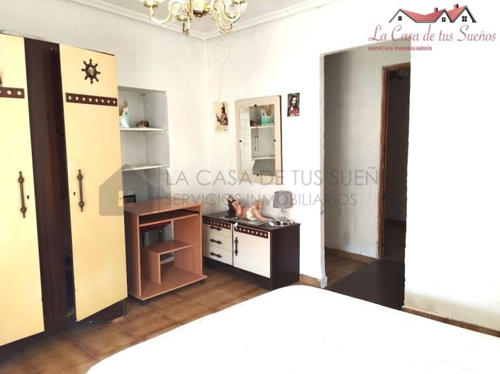 Image No.18-5 Bed Country House for sale