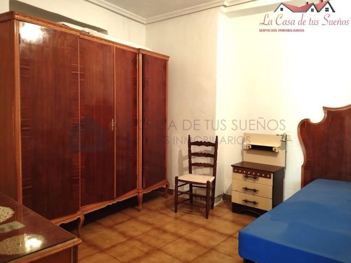 Image No.19-5 Bed Country House for sale