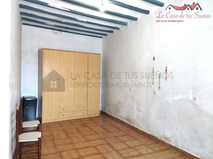 Image No.2-5 Bed Country House for sale