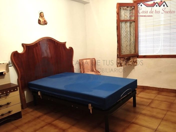 Image No.23-5 Bed Country House for sale